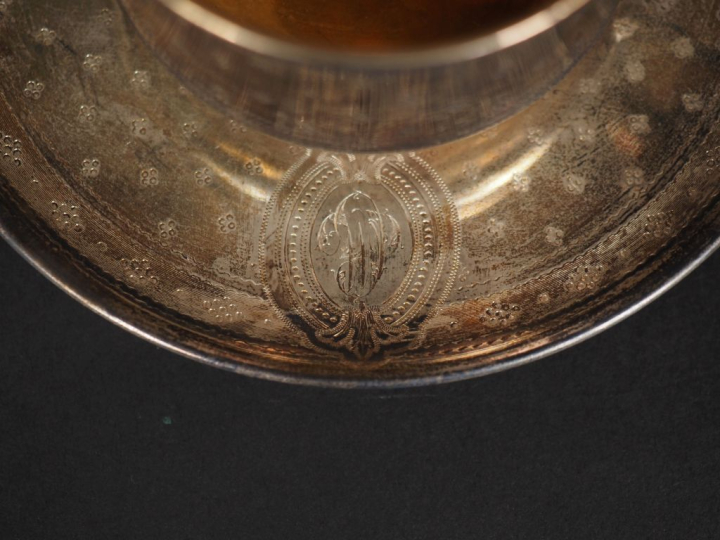Tasse et sa sous-tasse  de style Louis XVI en argent 925 et argent dor