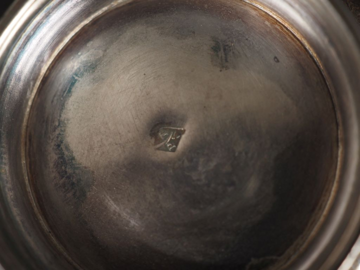 Tasse et sa sous-tasse  de style Louis XVI en argent 925 et argent dor