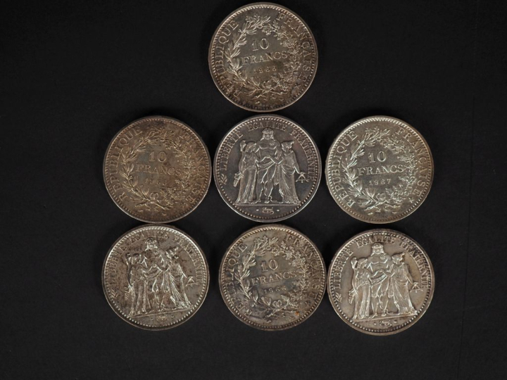 Sept pièces de 10 Francs en argent. Poids. 175 g