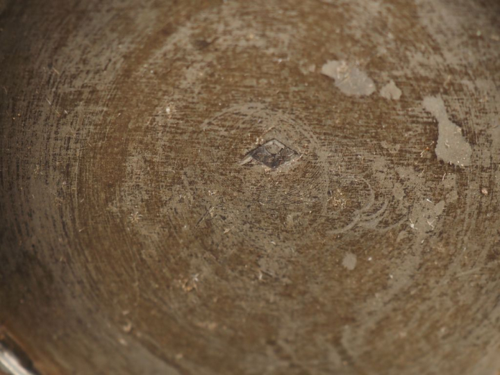 Timbale de style Art déco à pans coupé en argent 925, poinçon Minerve.