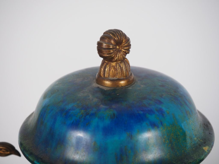 Paul MILET.  Sèvres. Paire de vases montés, en céramique bleu turquois