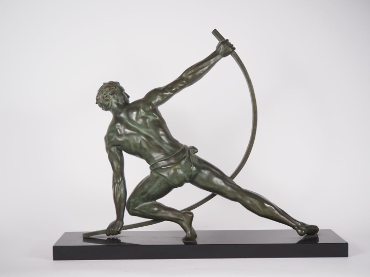 RONCOURT. "Héraclès"  Sculpture en bronze à patine verte.  Signée sur 