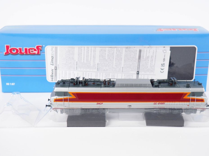 Matériel roulant HO de marque jouef motrice électrique et SNCF CC 21 0