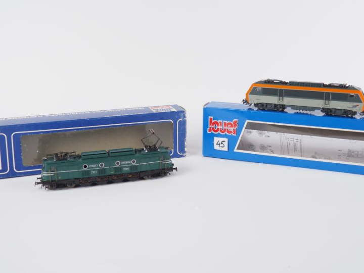 Matériel roulant  en HO de marque jouef lot de 2 motrices en boite BB 