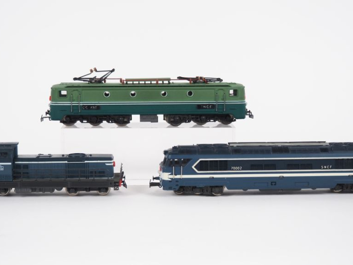 Matériel roulant en HO de marque Jouef lot 3 motrices dont BB 66150 SN