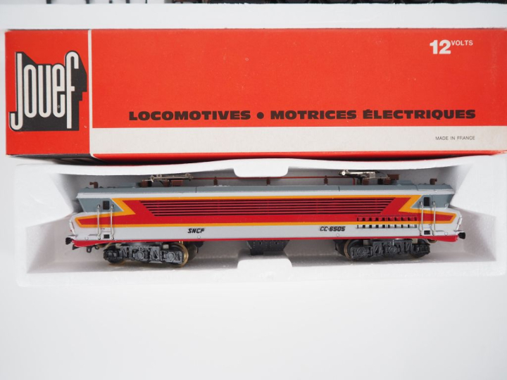 Matériel roulant en HO de marque Jouef en boites d’origines lot de 2 m