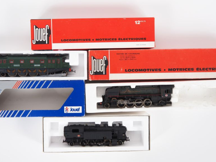 Matériel roulant en HO de marque Jouef en boites d’origines lot de 2 m