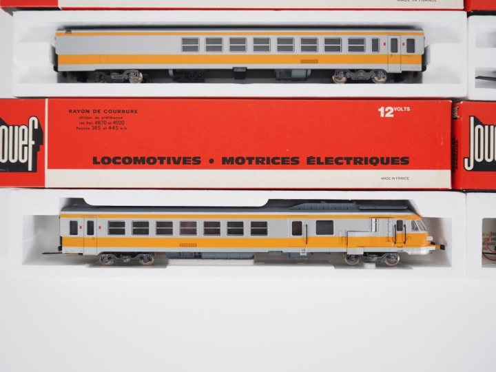 Matériel roulant en HO de marque Jouef en boites d’origines Turbo trai