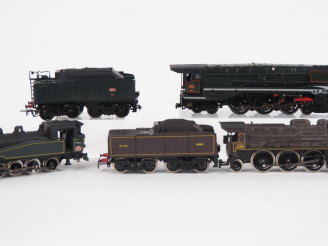 Vente aux enchères Matériel roulant en HO de marque Jouef lot de 3 locomotives type vapeu