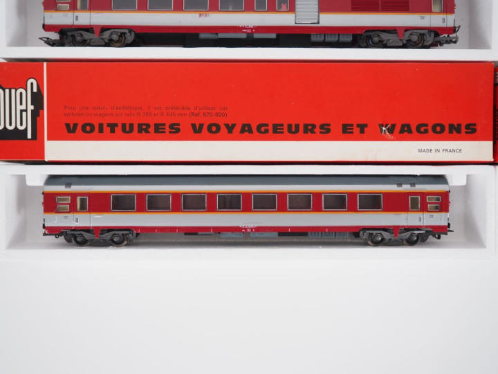 Matériel roulant en HO de marque Jouef en boites d’origines lot de 4 v