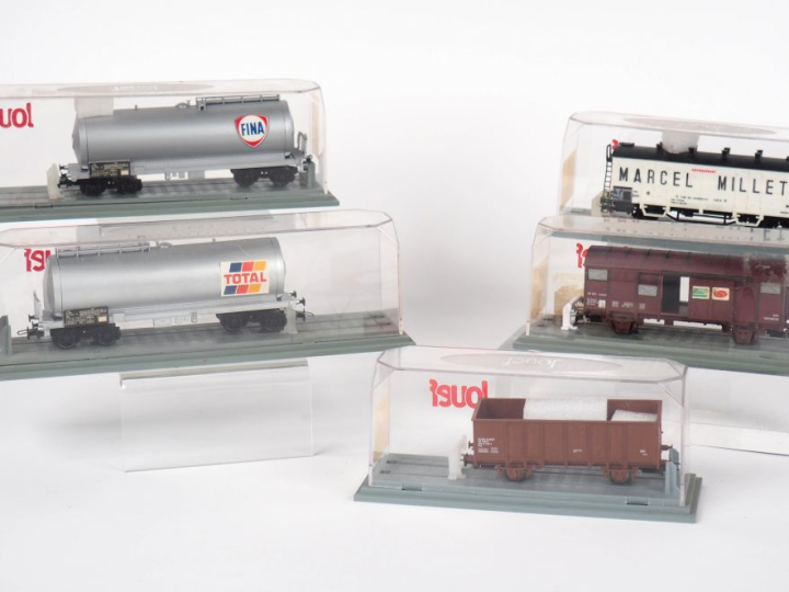 Matériel roulant ho de marque jouef comprenant 6 pièces en boites cris