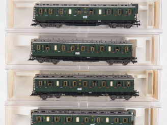 Vente aux enchères Matériel roulant en HO de marque FLEISCHMANN en boites cristal d’origi