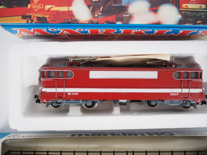 Matériel roulant en HO de marque MARKLIN en boites d’origine lot compr