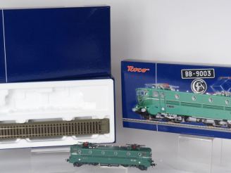Vente aux enchères Matériel roulant Ho ROCO comprenant motrice électrique SNCF 9003 état 