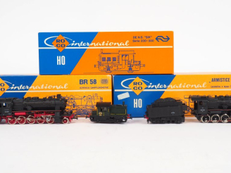 Vente aux enchères Matériel roulant en HO de marque ROCO en boites d’origines 2 locomotiv
