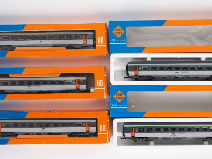 Matériel roulant en HO de marque ROCO en boites d’origines 5 voitures 