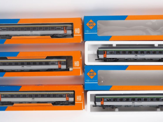 Vente aux enchères Matériel roulant en HO de marque ROCO en boites d’origines 5 voitures 