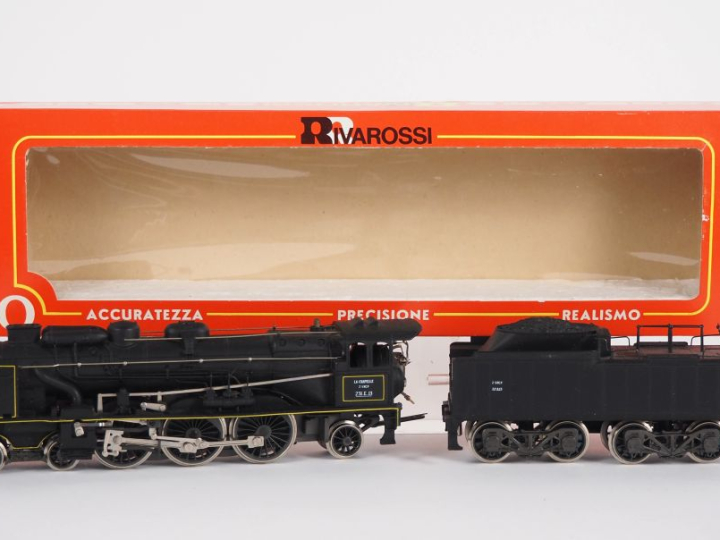 Matériel roulant en HO de marque RIVAROSSI en boite d’origine locomoti
