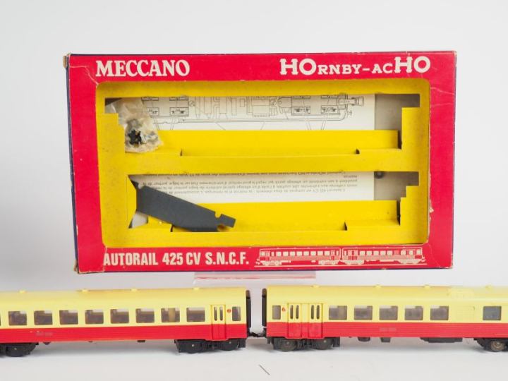 Matériel MECANO HORNBY HO Autorail 425 CV SNCF dans sa boite d’origine