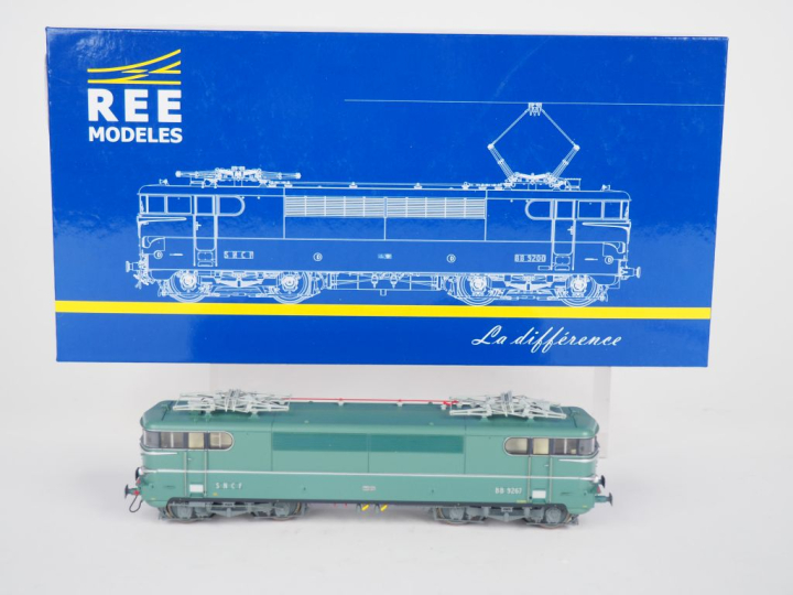 Matériel roulant Ho REE dans sa boite d’origine réf MB 081 motrice BB 