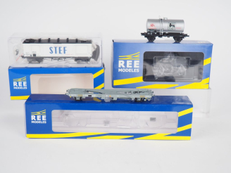 Vente aux enchères Matériel roulant Ho REE dans leurs boites cristal et Surboite lot de 3