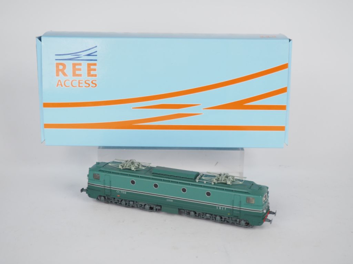 Matériel roulant Ho REE dans sa boite d’origine réf JM 001 Motrice CC 