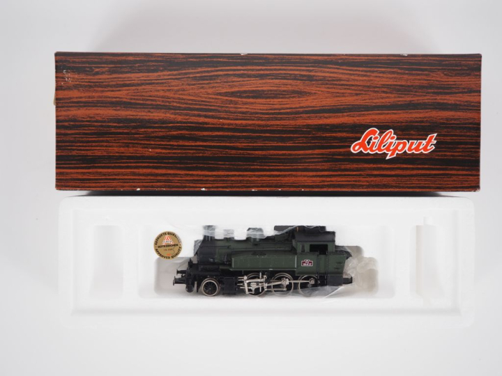 Matériel roulant en HO de marque LILIPUT en boite d’origine, locomotiv