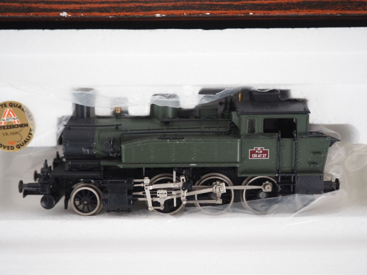 Matériel roulant en HO de marque LILIPUT en boite d’origine, locomotiv