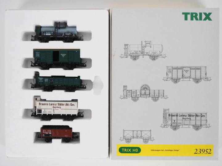 Matériel roulant en HO de marque TRIX en boite d’origine réf 23952 con