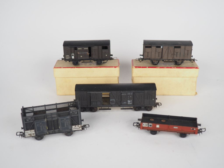 Matériel roulant de marque VB HO lot de 2 Wagons tombereau couverts da