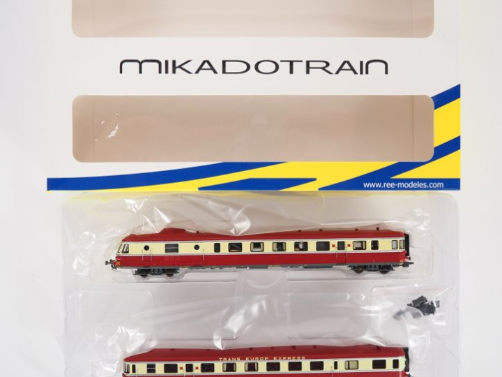 REE modeles Mikadotrain autorail EADX 4 509 plus XR 85 22 échelle au 1