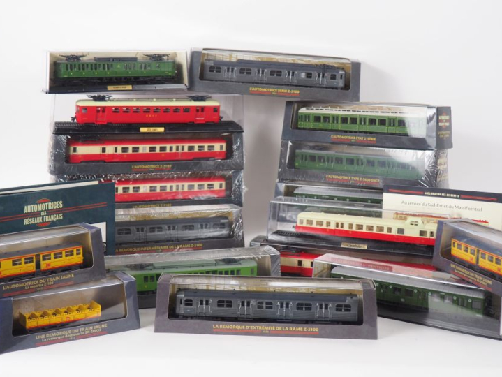 Lot de 17 maquettes automotrice des réseaux Français toutes en boites 