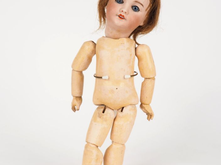 SFBJ Paris 301, taille 2. Poupée avec la tête accidentée, cassée, reco