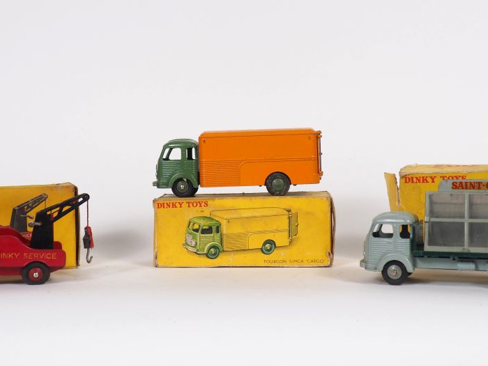Dinky Toys France Lot de 3 véhicules en boite (défraichies et déchirée