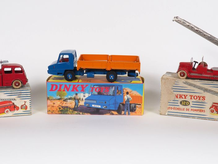 Dinky Toys France lot de 3 véhicules en boites dont : Auto-échelle de 
