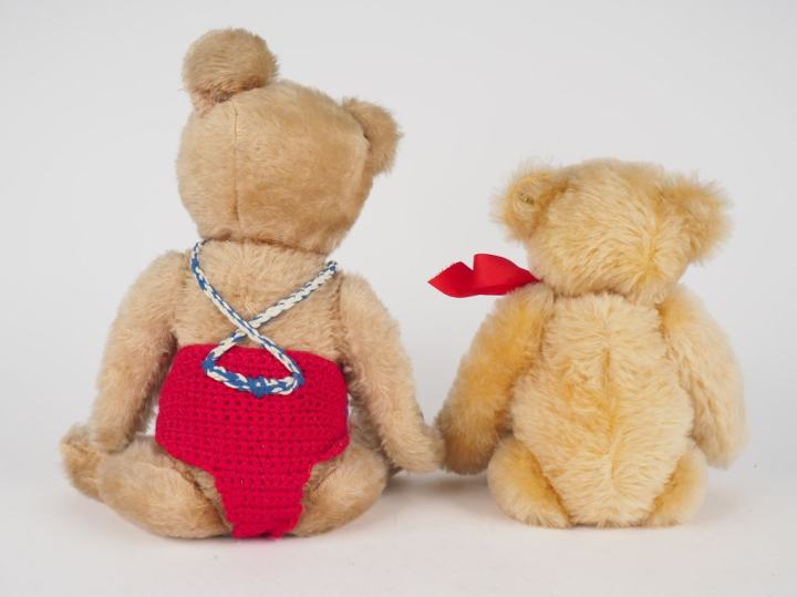 Ours en peluche de fabrication allemande, un certainement de marque He