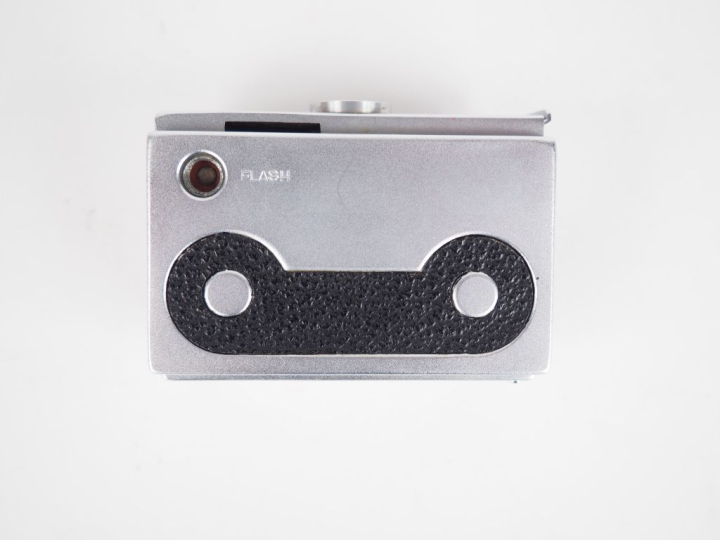 TOWER-16. Appareil photographique miniature n°587743 avec objectif 1:3