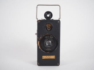 Vente aux enchères ANSCO MEMO. Appareil photographique avec objectif CINEMAT 6.3. (Etat d