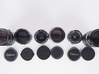 Vente aux enchères CANON. Lot de six objectifs : - FL 1:3.5/200 n°60596 - FL 1:3.5/55-135