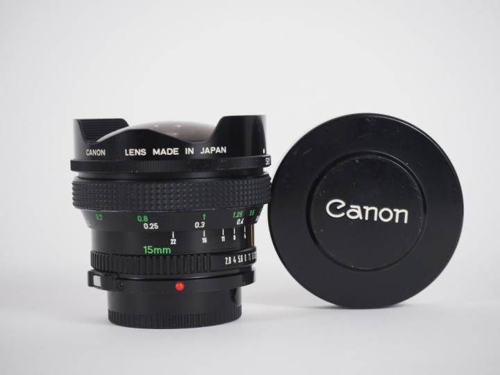 CANON. Objectif FISH-EYE FD 1:2.8/15 n°12020.