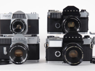 Vente aux enchères CANON. Lot de quatre appareils photographiques : - CANONFLEX n° 52918 
