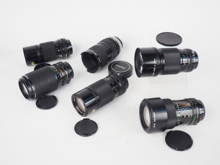 CANON. Lot de cinq objectifs : - ZOOM FD 1:3.5/35-105 n°196654 avec pa
