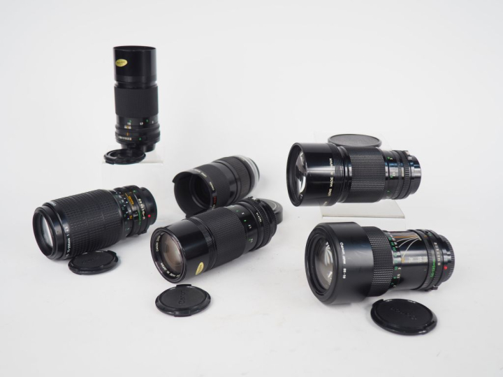 CANON. Lot de six objectifs : - FD 1:4/200 n°71608 - ZOOM FD 1:2.8-3.5