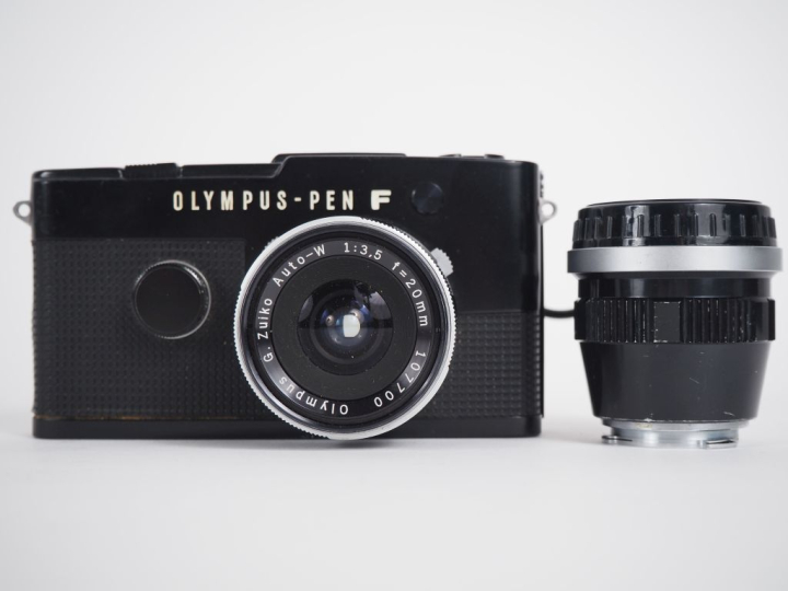 OLYMPUS PEN-FT. Appareil photographique n°263177 avec objectif G. ZUIK