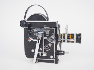 Vente aux enchères PAILLARD BOLEX H8 REFLEX. Caméra n°230100 avec objectif  KERN-PAILLARD