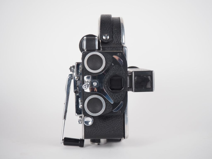PAILLARD BOLEX. Caméra H16 REFLEX avec quatre objectifs SOM BERTHIOT :