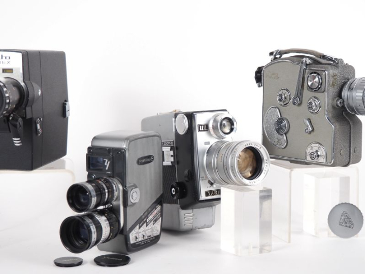 Lot de quatre caméras 8mm : - AUTO CAMEX n°3880 - YASHICA UL n°4063824