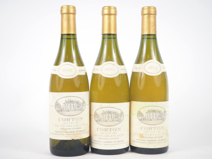 3 BOUTEILLES CORTON GC "LE CHARLEMAGNE" DOMAINE CHANDON DE BRIAILLES -