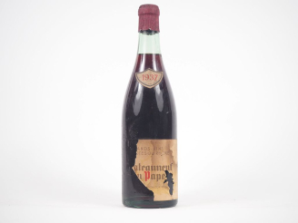 Vente aux enchères 1 BOUTEILLE CHÂTEAUNEUF DU PAPE - 1937 - ÉTIQUETTE DÉCHIRÉE 