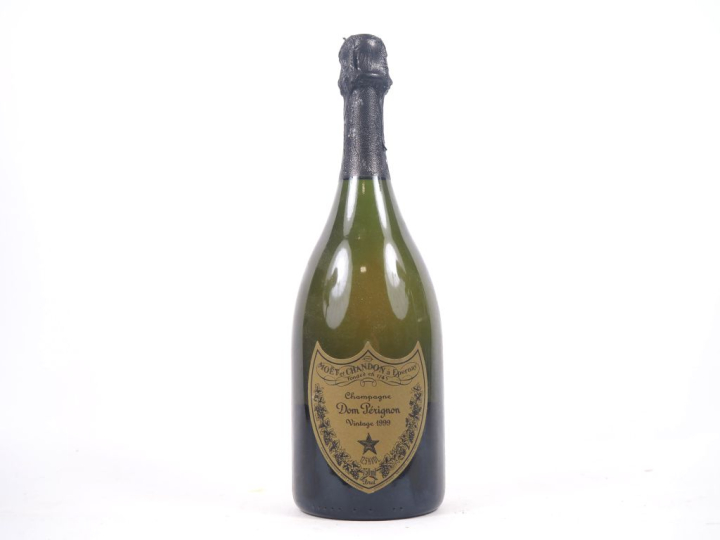1 BOUTEILLE CHAMPAGNE DOM PÉRIGNON - 1999 - COIFFE LÉGER ABIMÉE